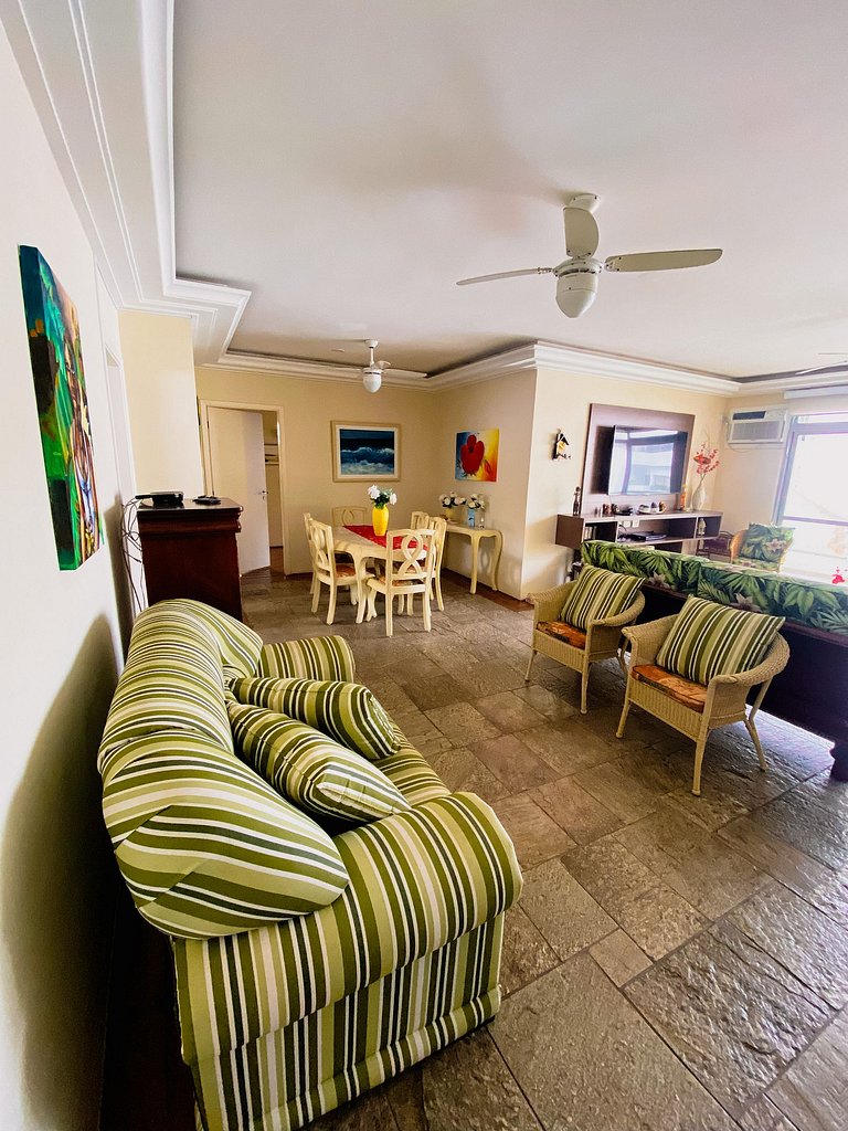 Duplex com piscina e churrasqueira 500m da praia