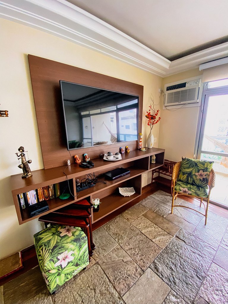 Duplex com piscina e churrasqueira 500m da praia