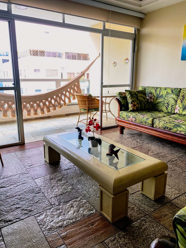 Duplex com piscina e churrasqueira 500m da praia