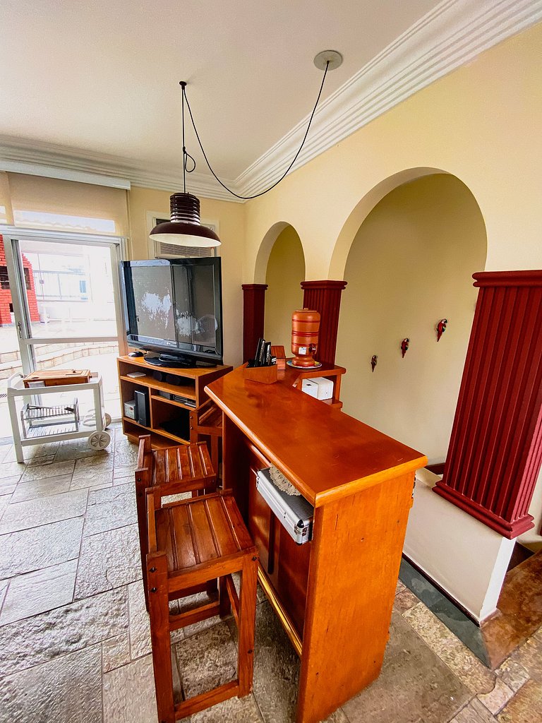 Duplex com piscina e churrasqueira 500m da praia