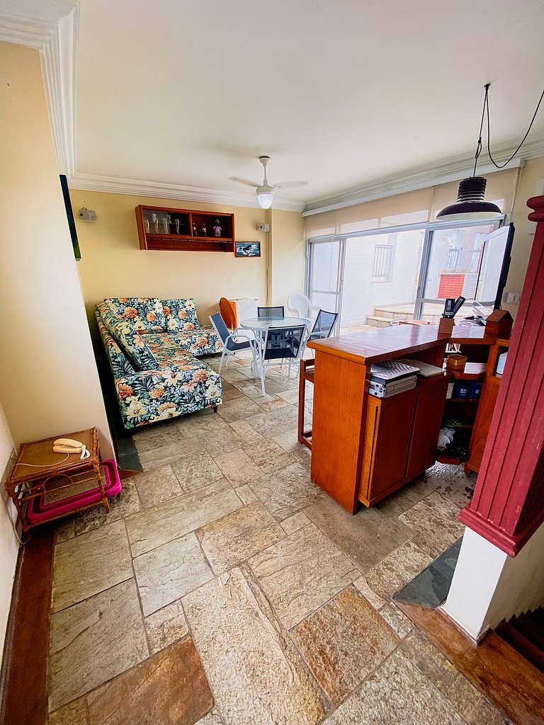 Duplex com piscina e churrasqueira 500m da praia