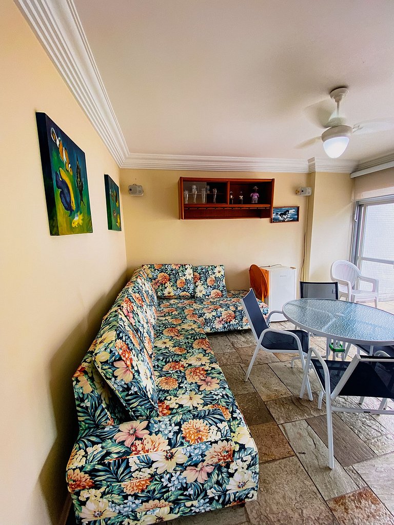Duplex com piscina e churrasqueira 500m da praia