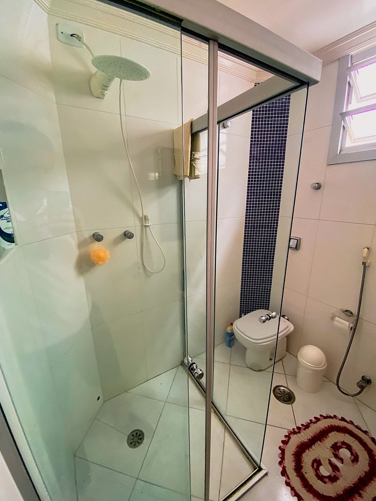 Duplex com piscina e churrasqueira 500m da praia