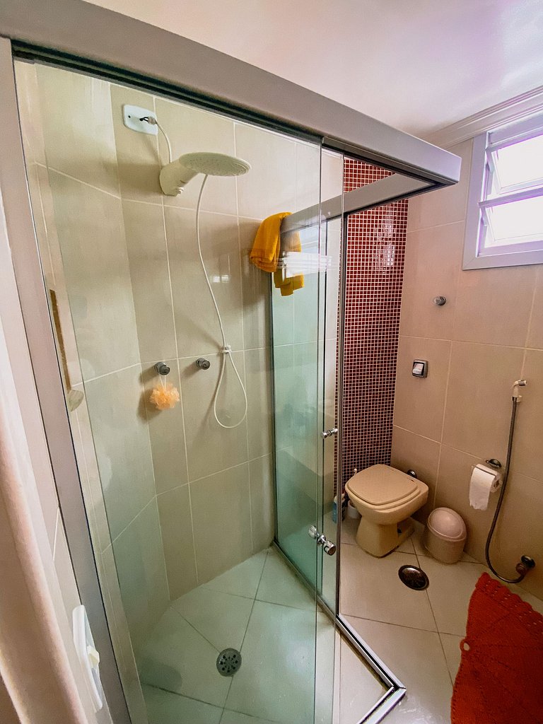 Duplex com piscina e churrasqueira 500m da praia