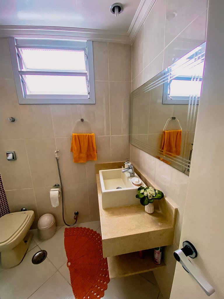 Duplex com piscina e churrasqueira 500m da praia