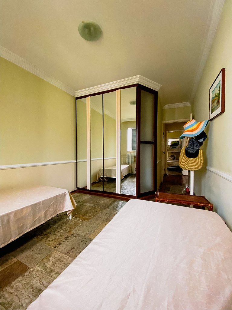 Duplex com piscina e churrasqueira 500m da praia