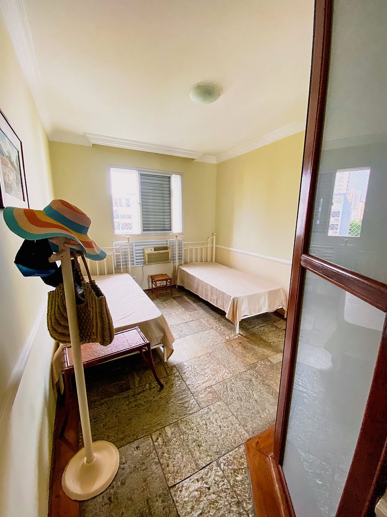 Duplex com piscina e churrasqueira 500m da praia