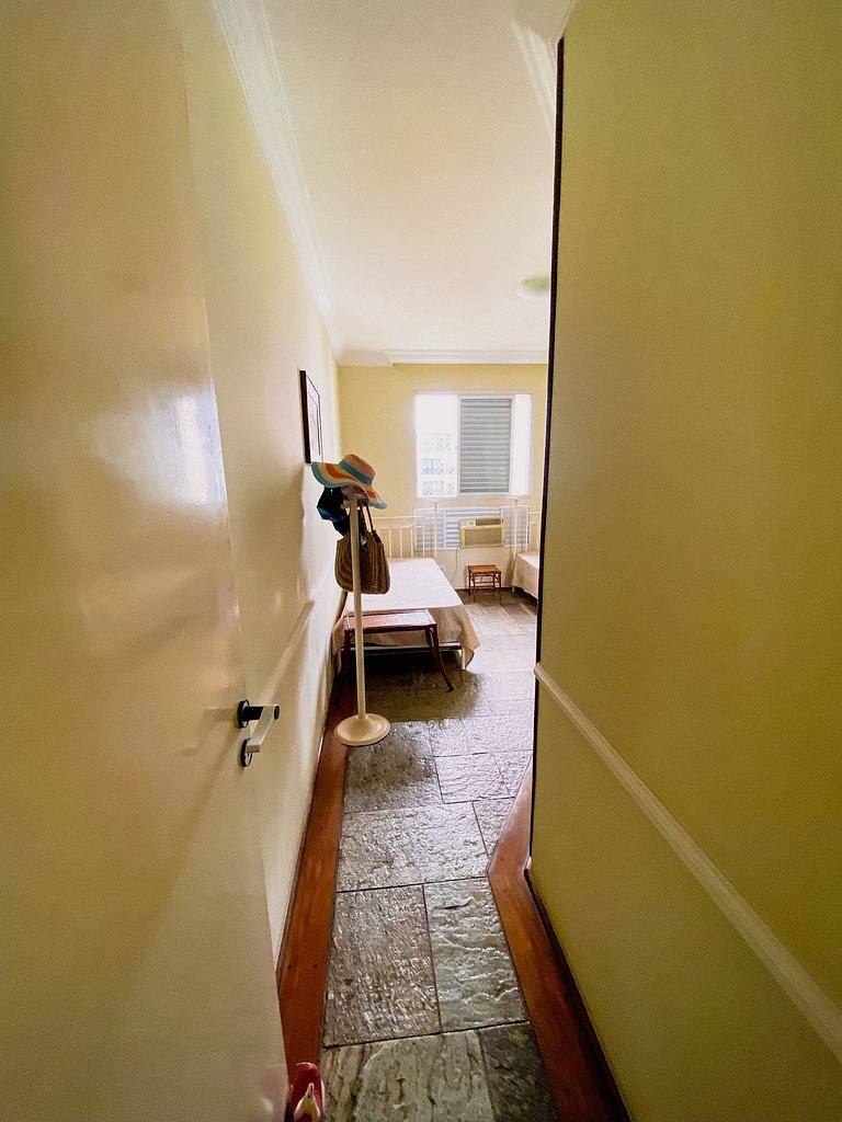 Duplex com piscina e churrasqueira 500m da praia