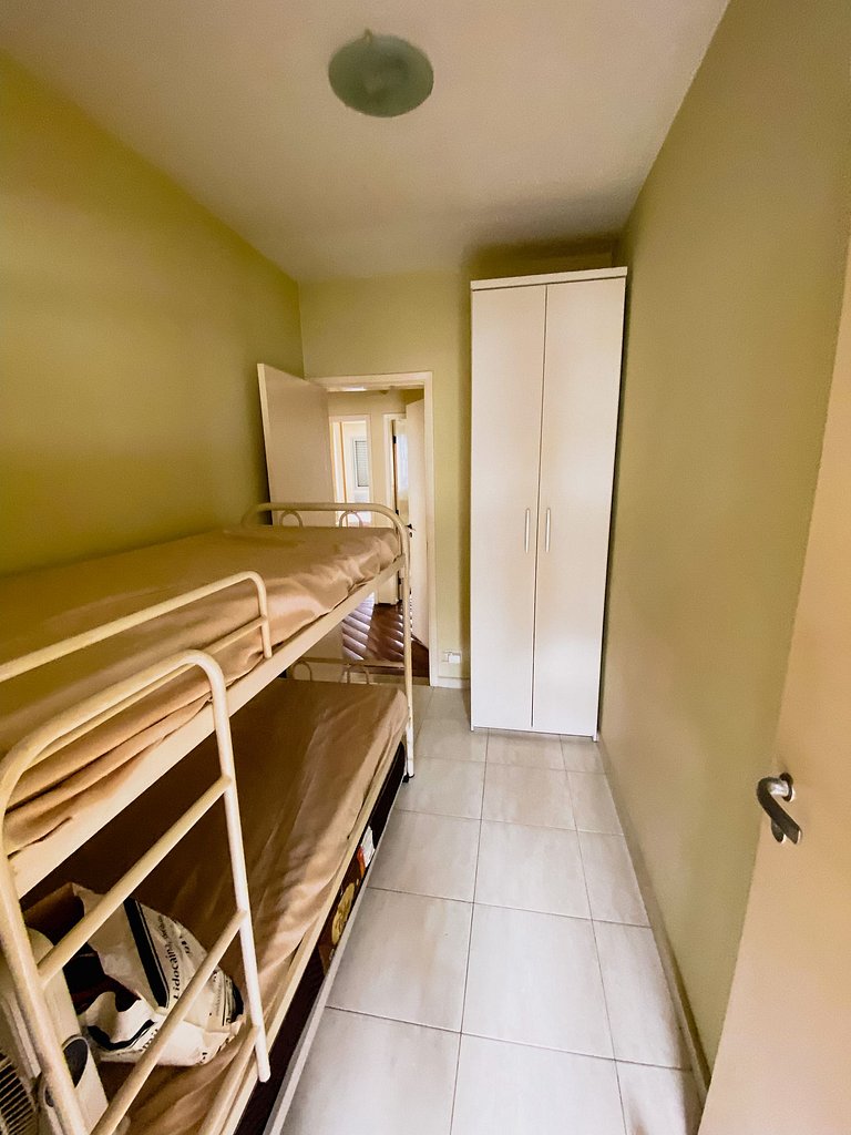 Duplex com piscina e churrasqueira 500m da praia