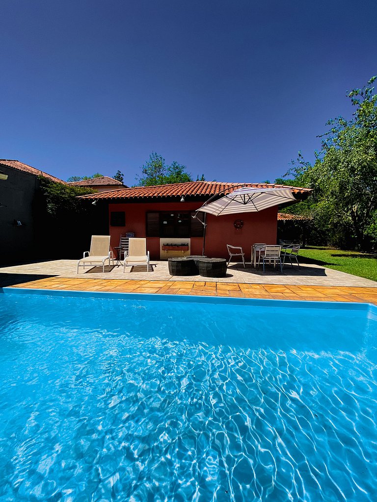 Excelente casa terrea na Granja Viana