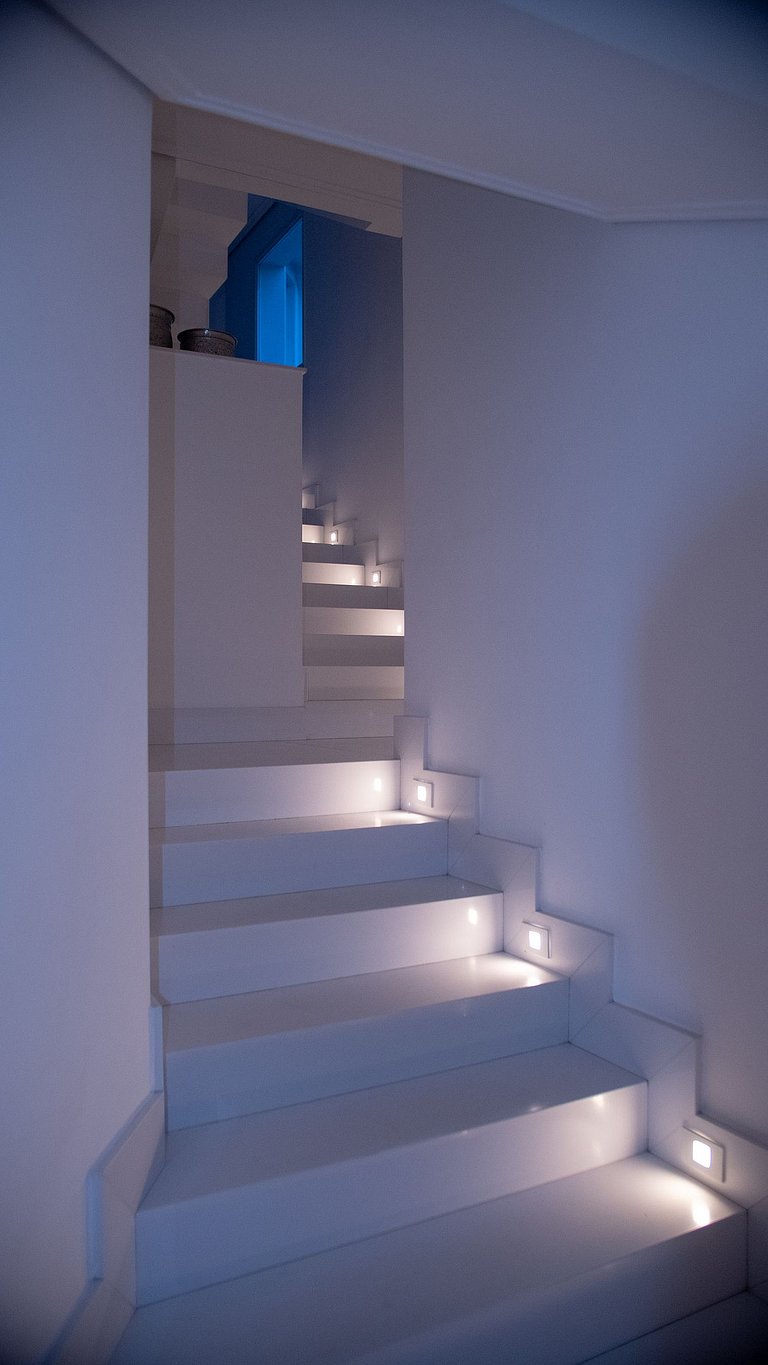 Casa moderna de alto padrão em condomínio exclusivo na Granj