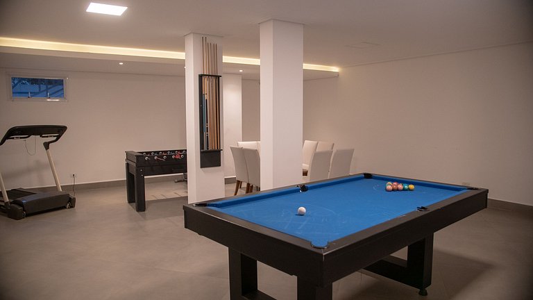 Casa moderna de alto padrão em condomínio exclusivo na Granj