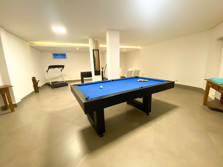 Casa moderna de alto padrão em condomínio exclusivo na Granj