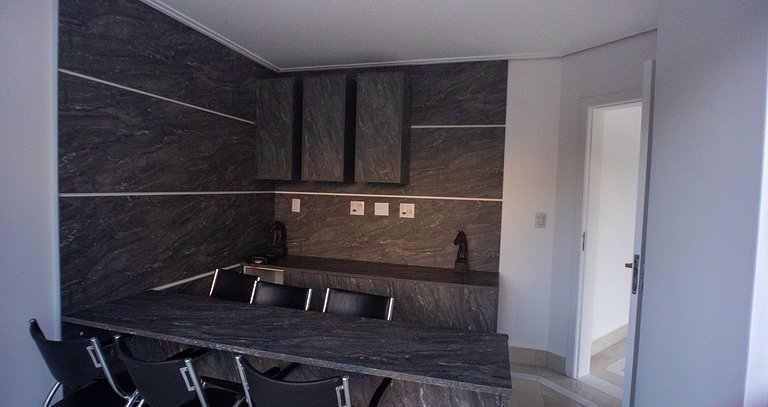 Casa moderna de alto padrão em condomínio exclusivo na Granj