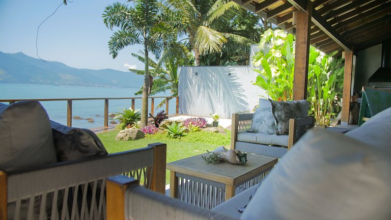 Casa pé na areia em São Sebastião com vista para Ilhabela, p