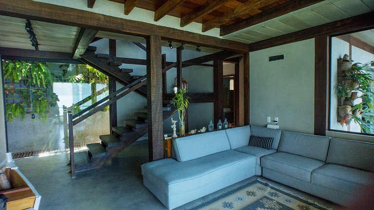Casa pé na areia, piscina e 5 suítes em São Sebastião