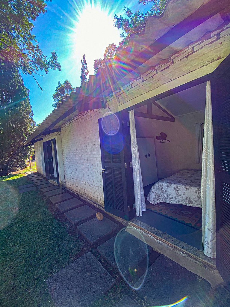 Chácara com piscina ao lado da represa | Ibiúna