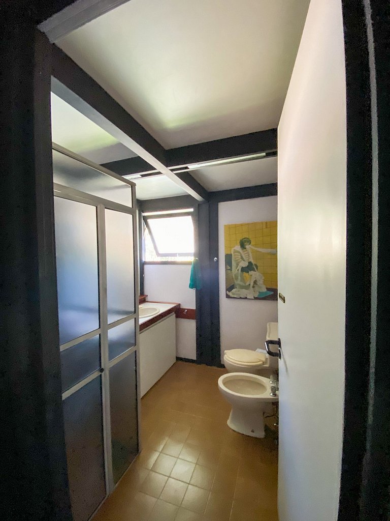 Chácara com piscina ao lado da represa | Ibiúna