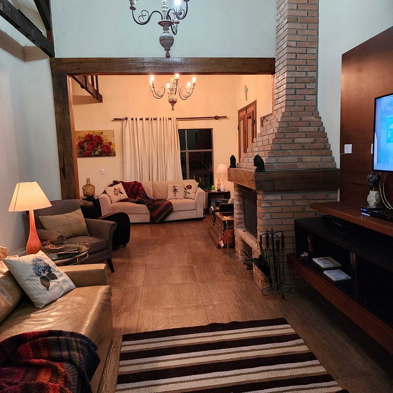 Rancho exclusivo em Jarinu com piscina e lazer completo