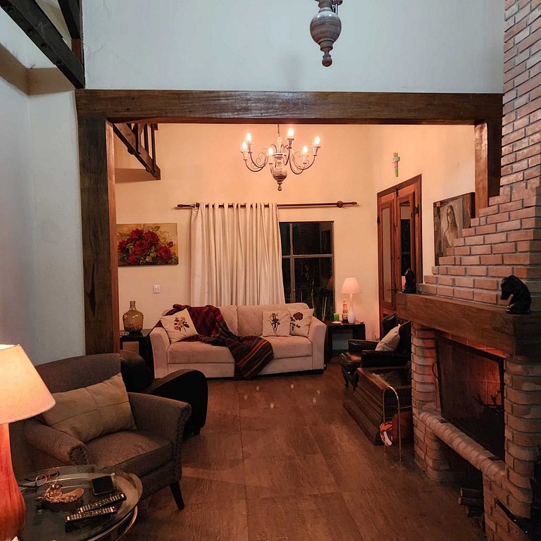 Rancho exclusivo em Jarinu com piscina e lazer completo