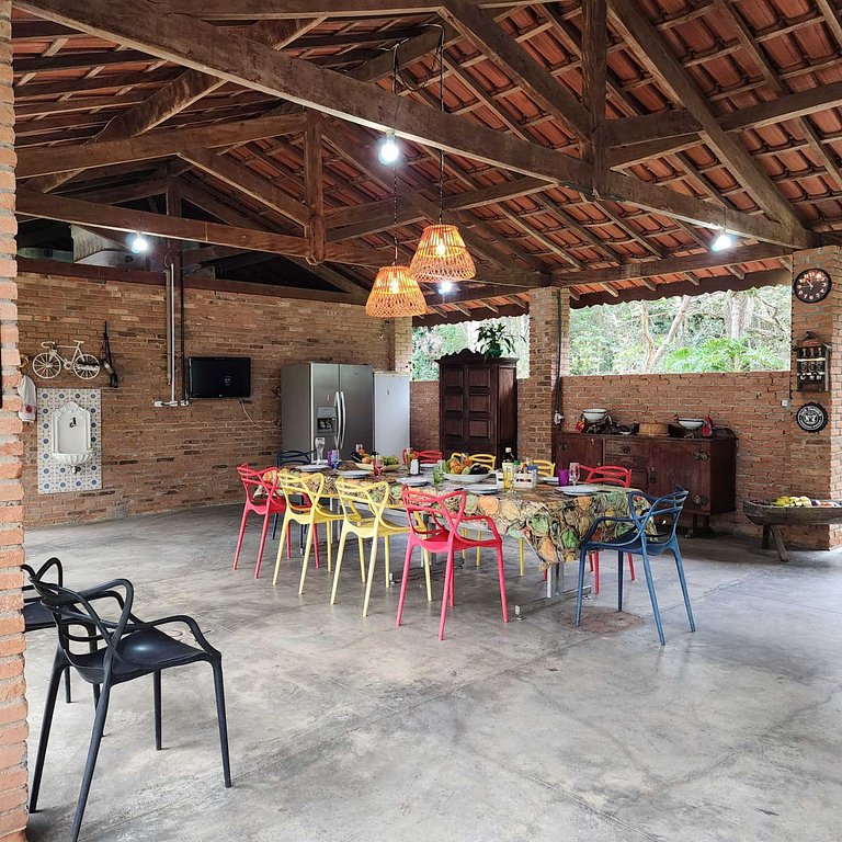 Rancho exclusivo em Jarinu com piscina e lazer completo