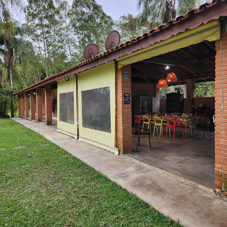 Rancho exclusivo em Jarinu com piscina e lazer completo