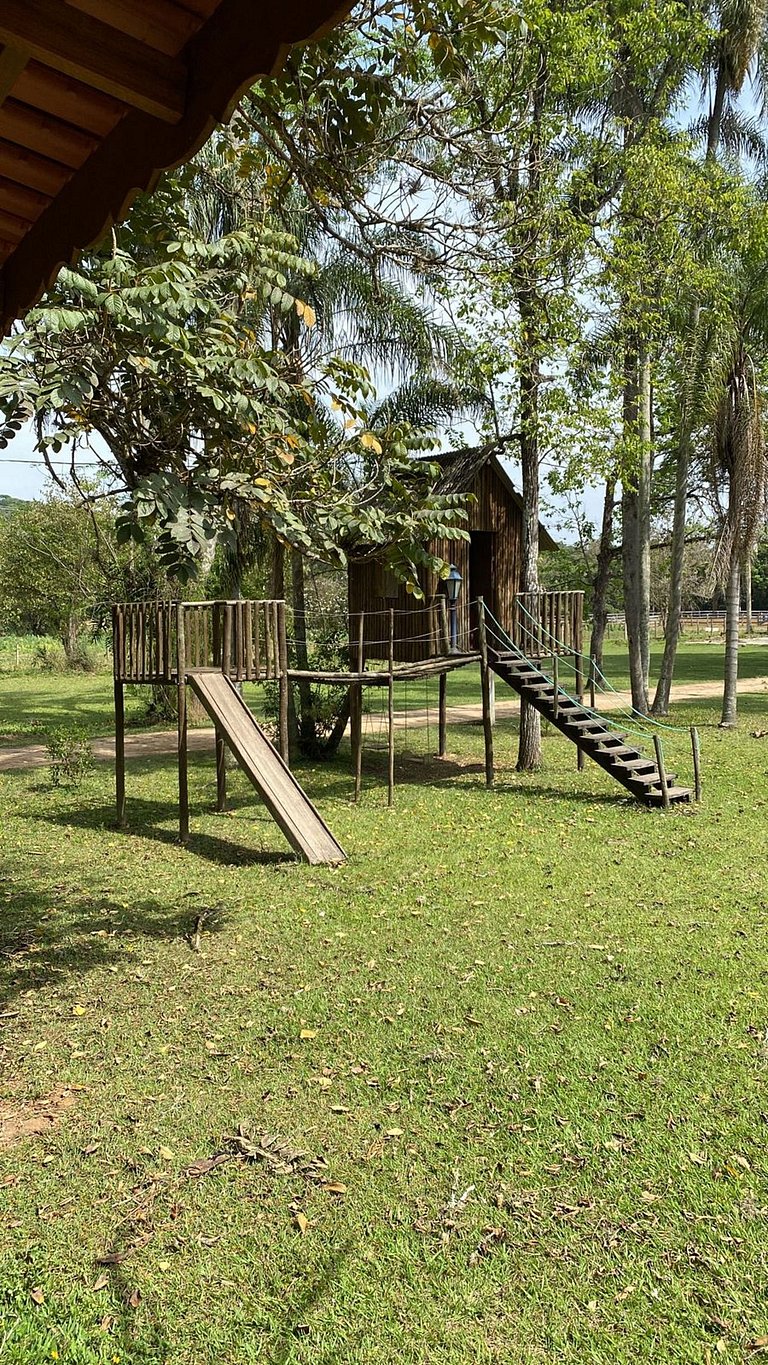 Rancho exclusivo em Jarinu com piscina e lazer completo