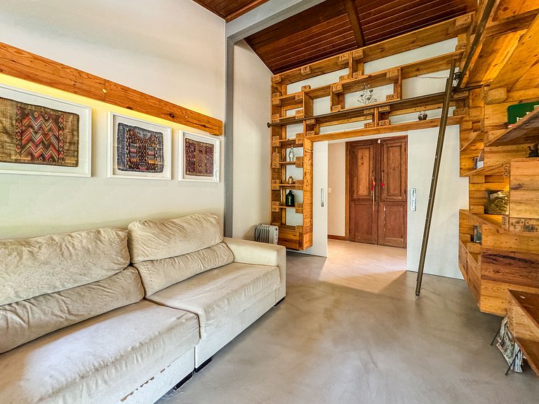 Casa Alto Padrão c/ Piscina e Cozinha de Cinema