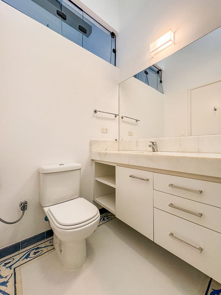 Casa térrea de alto padrão com piscina e cozinha de cinema n