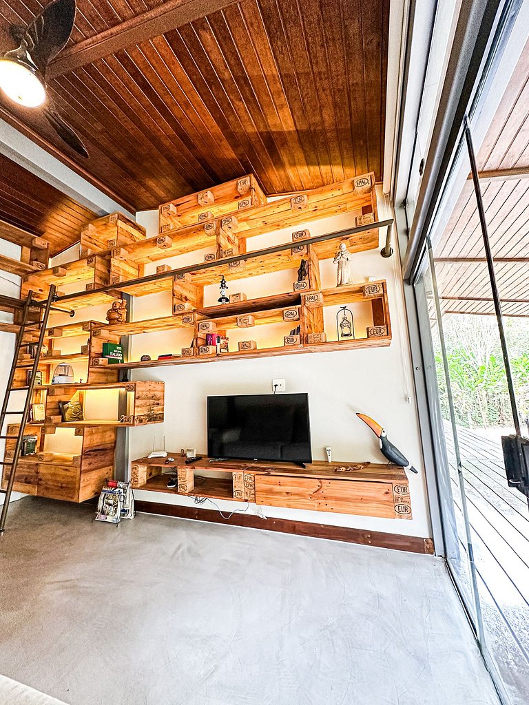 Casa térrea de alto padrão com piscina e cozinha de cinema n