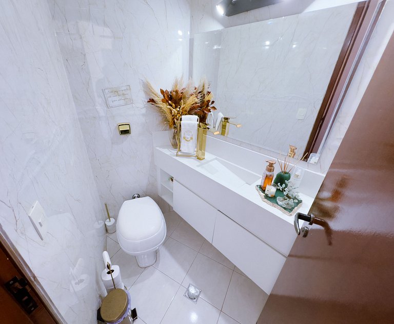 Casa de Luxo 2500m² na Granja Viana