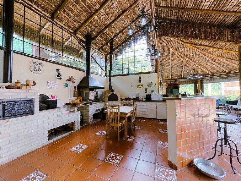 Casa de Luxo 2500m² na Granja Viana