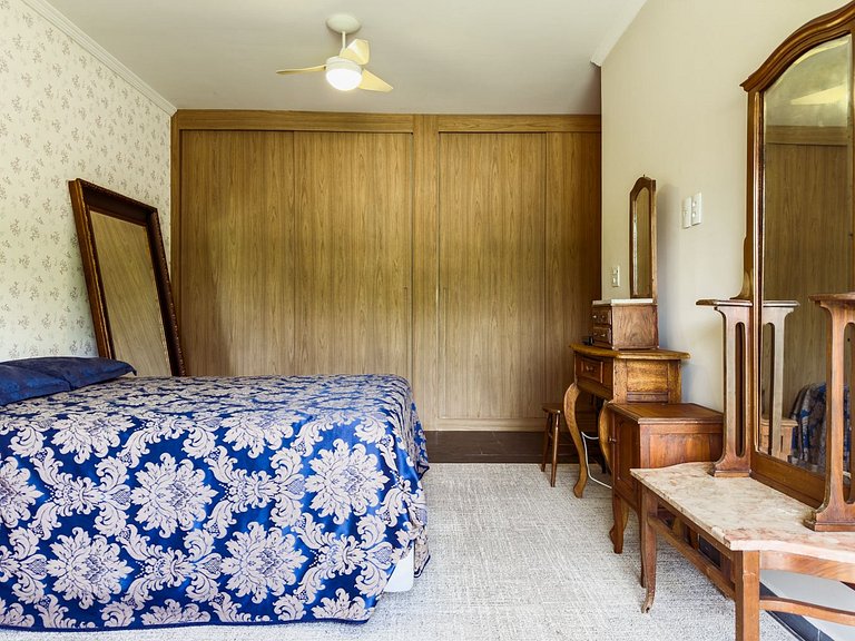 Casa de alto padrão com piscina e 4 suítes em Itu