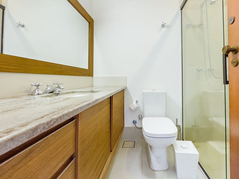 Casa de alto padrão com piscina e 4 suítes em Itu