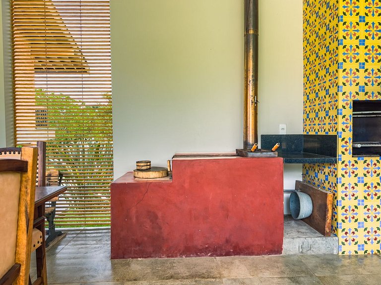 Casa de alto padrão com piscina e 4 suítes em Itu