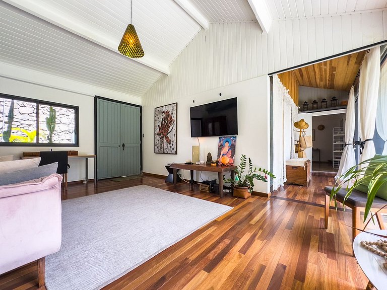 Casa espaçosa na Granja Viana