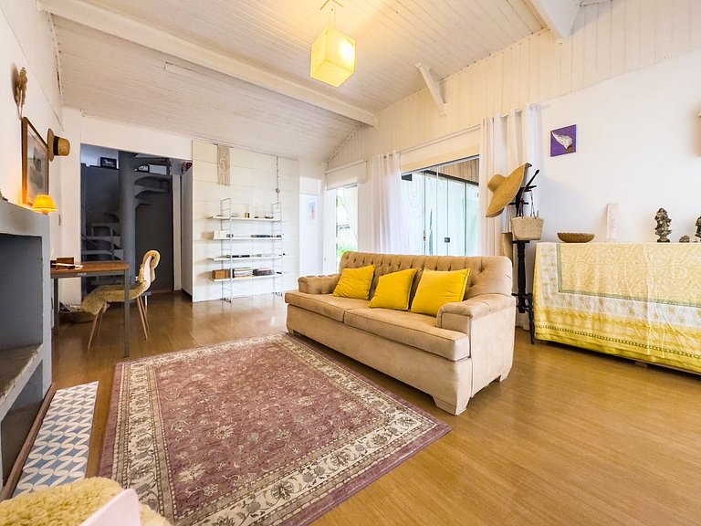 Casa espaçosa na Granja Viana