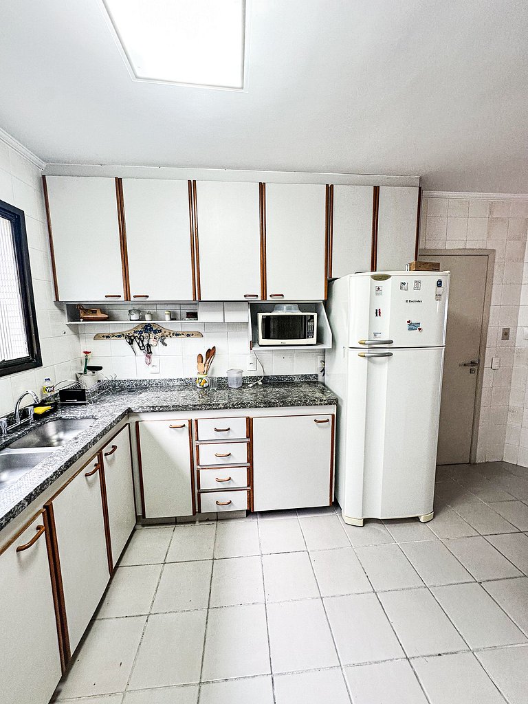 Apartamento no Sorocotuba II com vista para o mar e acesso e