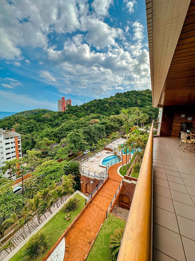 Apartamento no Sorocotuba II com vista para o mar e acesso e