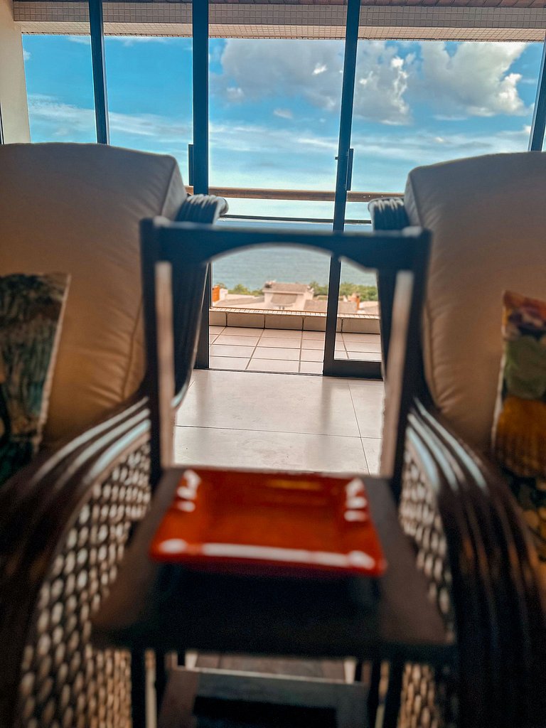 Apt. vista p/ mar e acesso à praia | Sorocotuba II