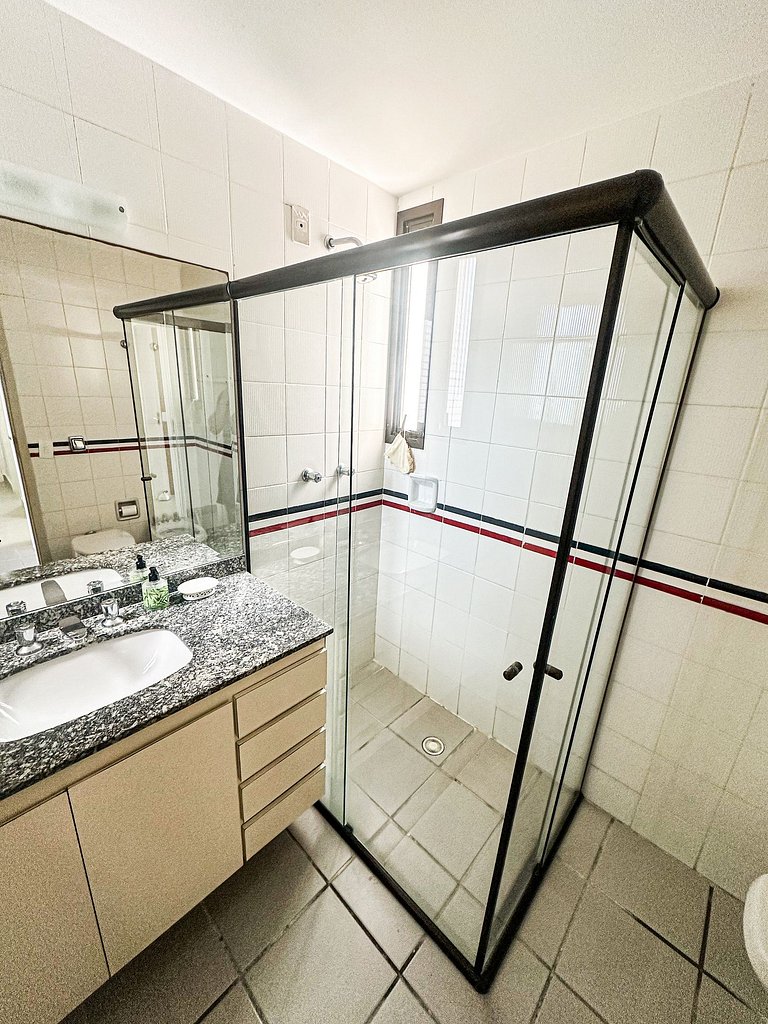 Apartamento no Sorocotuba II com vista para o mar e acesso e