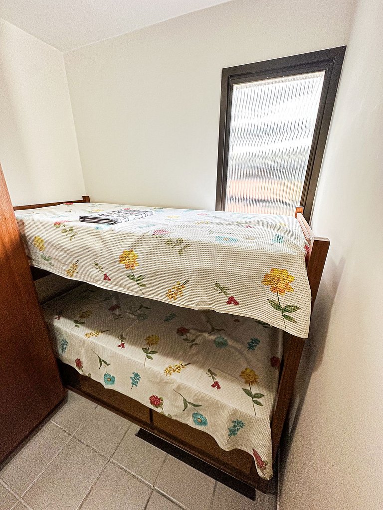 Apartamento no Sorocotuba II com vista para o mar e acesso e