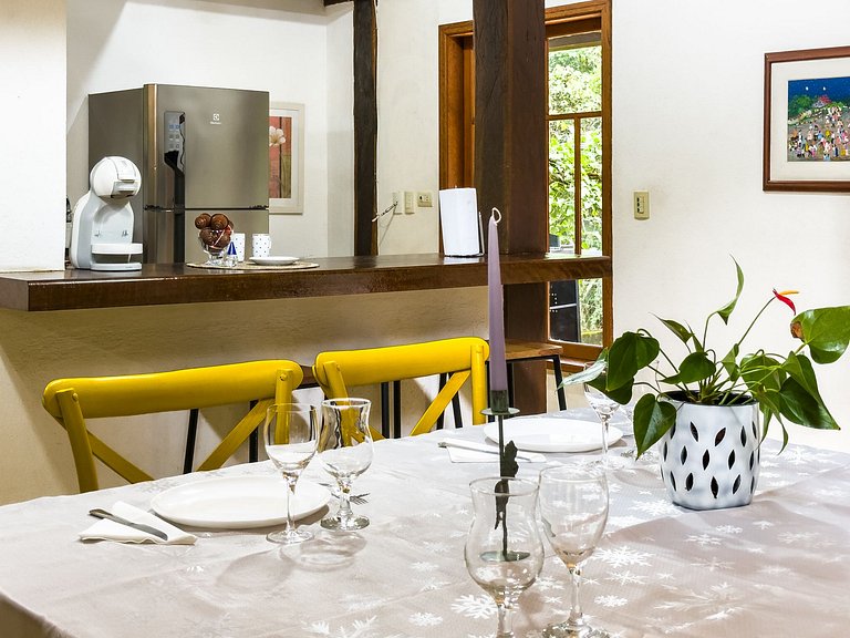 Casa com Piscina Privativa, Varanda Gourmet e Vista para Nat