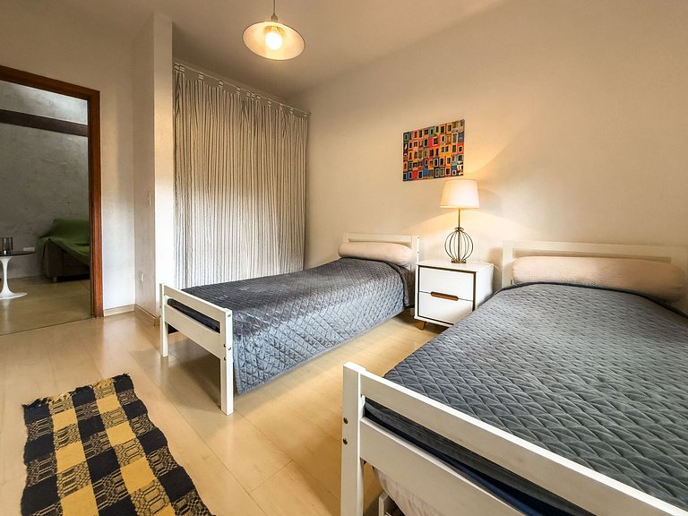 Casa com Piscina Privativa, Varanda Gourmet e Vista para Nat