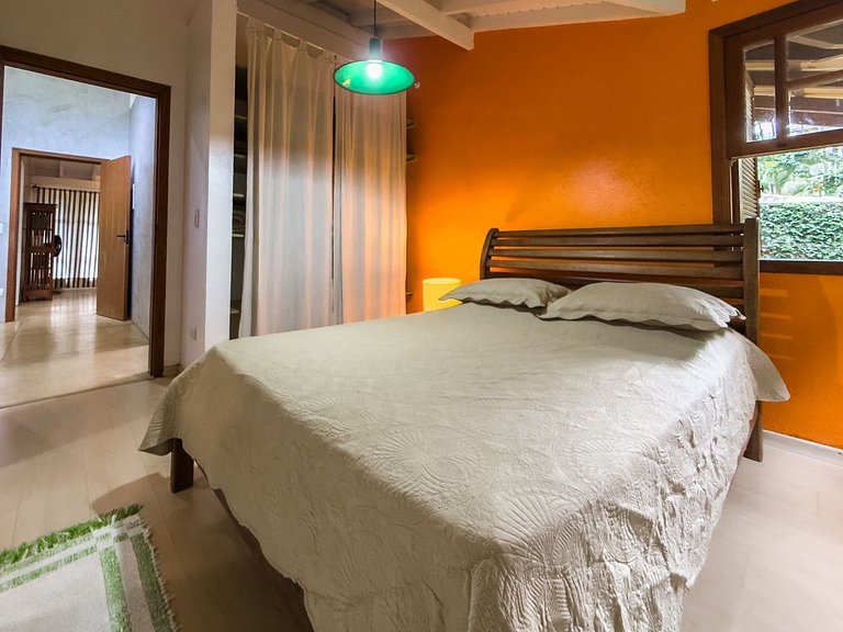 Casa com Piscina Privativa, Varanda Gourmet e Vista para Nat