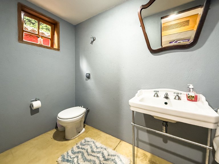 Casa com Piscina Privativa, Varanda Gourmet e Vista para Nat