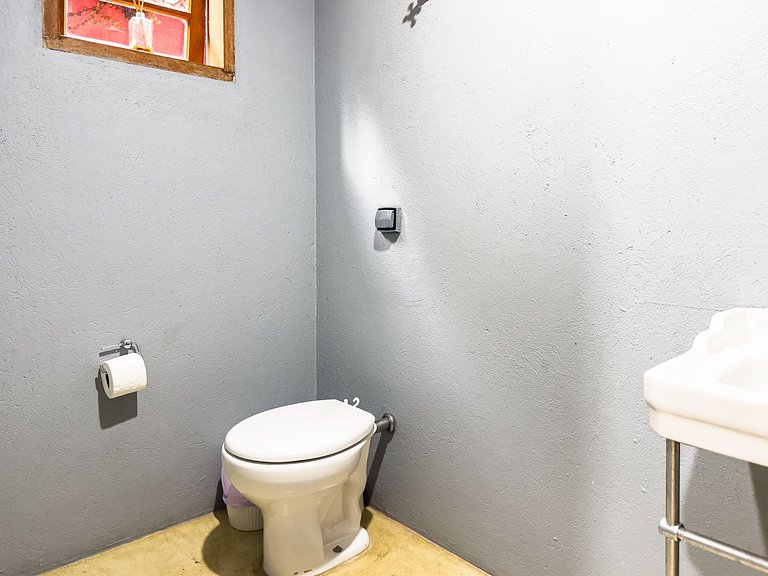 Casa com Piscina Privativa, Varanda Gourmet e Vista para Nat