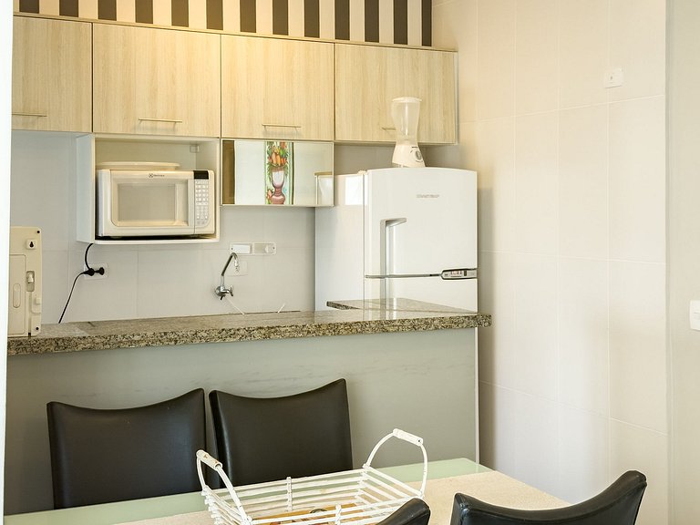 Apartamento no Capitania Varam a 180m da Praia com Churrasqu