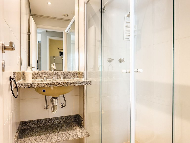 Apartamento no Capitania Varam a 180m da Praia com Churrasqu