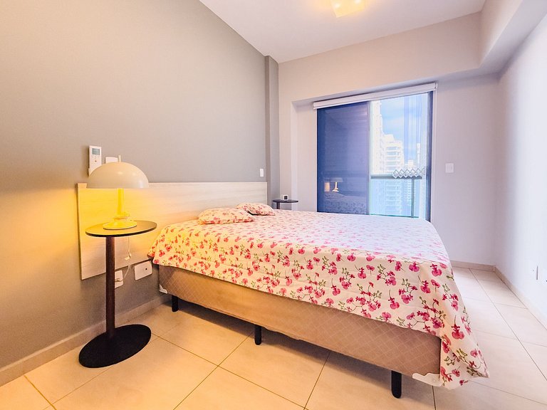 Apartamento no Capitania Varam a 180m da Praia com Churrasqu